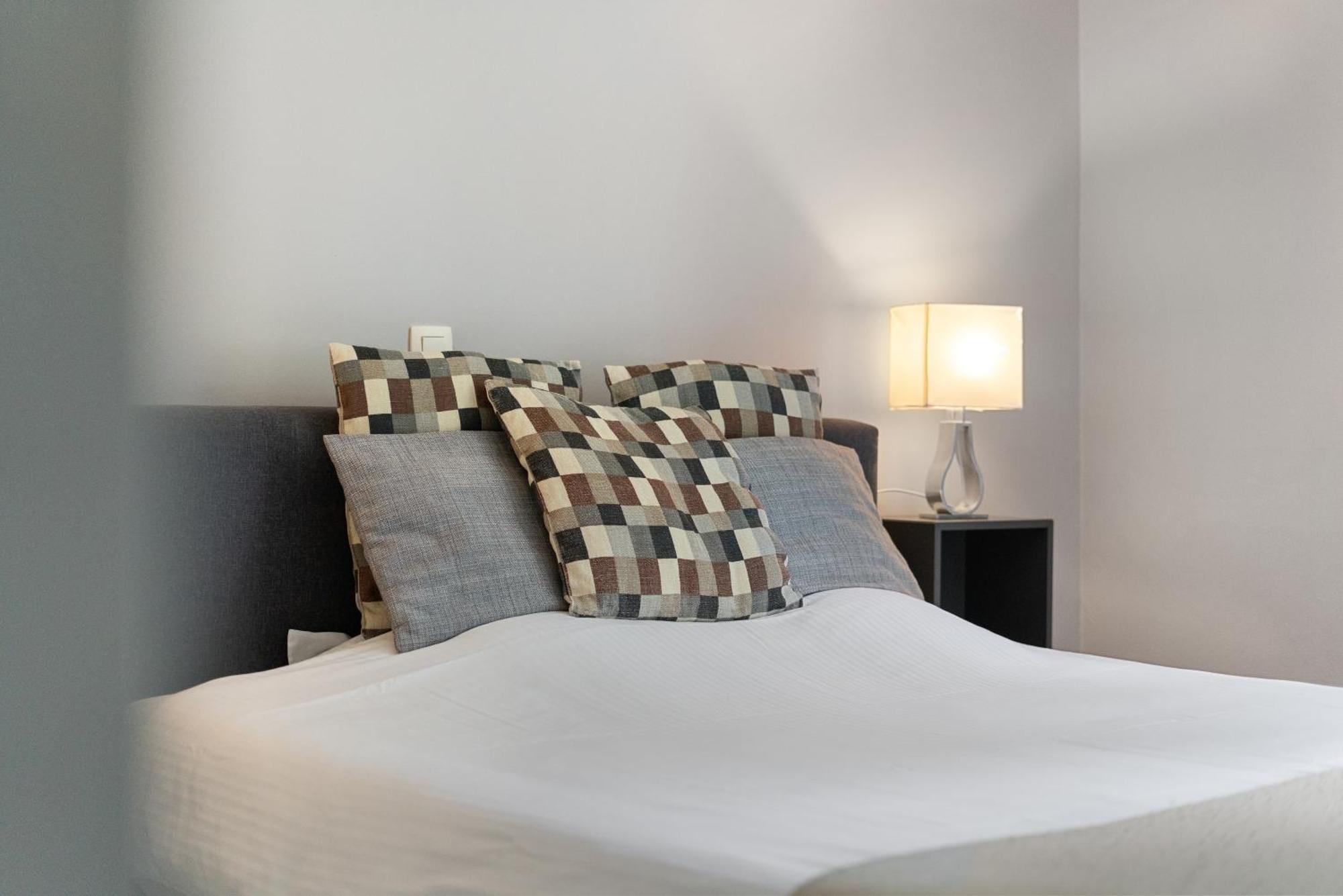 Spacious Guest Suites Near Historic Market - 5 Min Walk Μπριζ Εξωτερικό φωτογραφία
