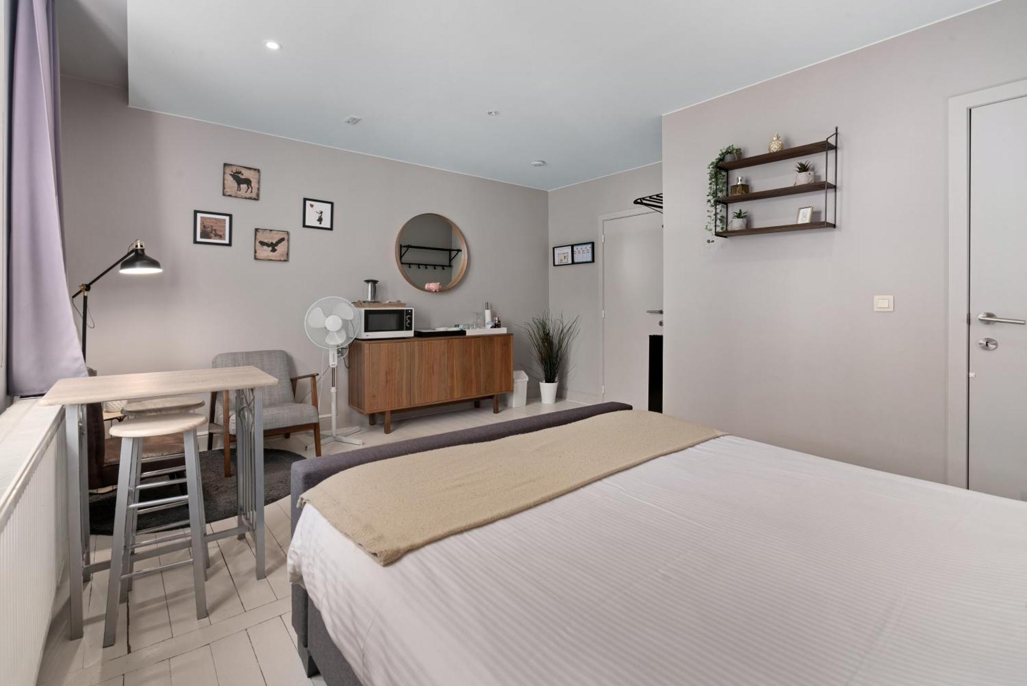 Spacious Guest Suites Near Historic Market - 5 Min Walk Μπριζ Εξωτερικό φωτογραφία