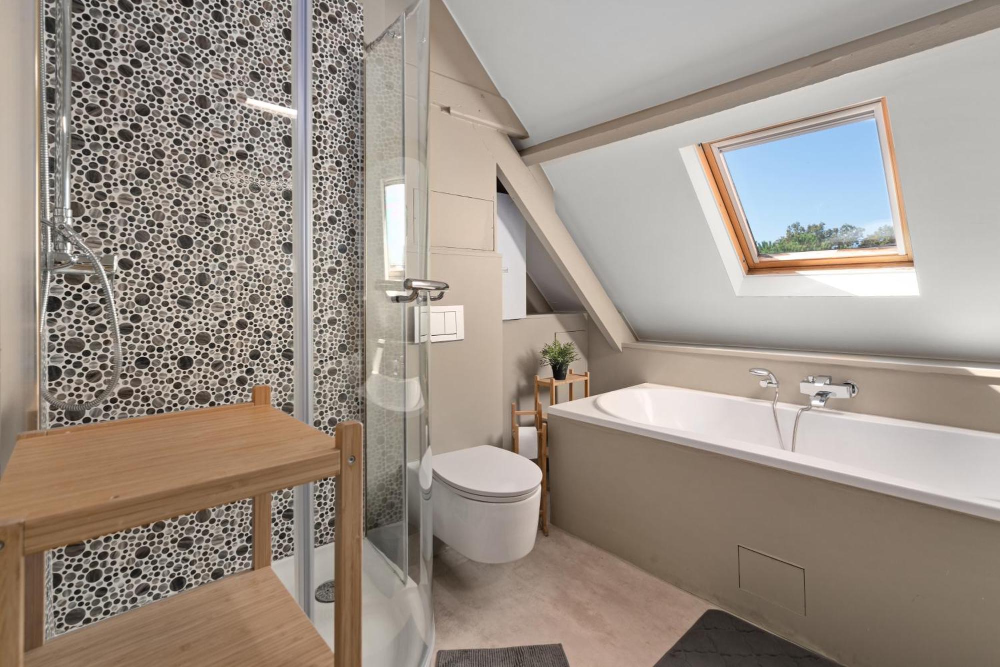 Spacious Guest Suites Near Historic Market - 5 Min Walk Μπριζ Εξωτερικό φωτογραφία